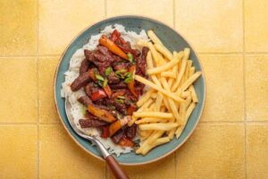 Lomo Saltado: la receta peruana para que salga perfecto