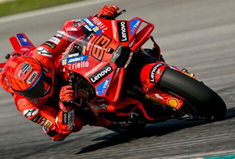 Marc Márquez brilla en Misano y acaricia el título de MotoGP