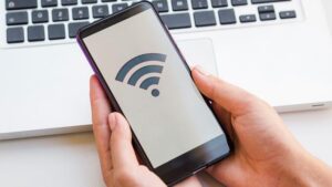 Cómo conectar el móvil al WiFi sin tener la contraseña: así puedes hacerlo rápido y fácil