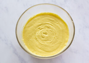 Magdalenas o muffins de limón con glaseado