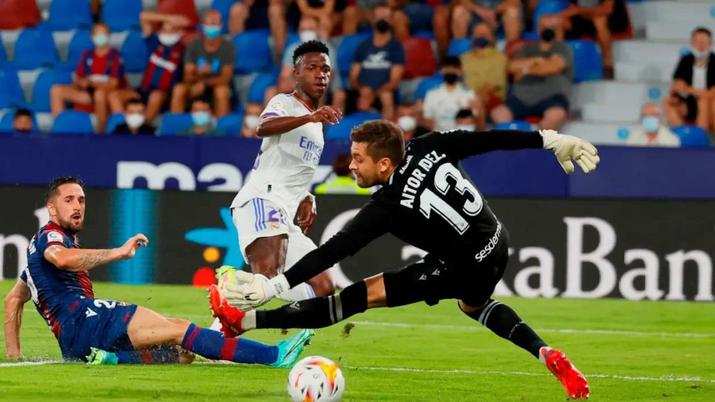 Tebas acaba de confirmar que Netflix y Prime Video son el próximo objetivo de LaLiga