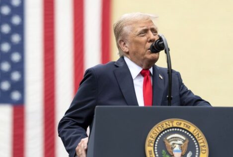 Trump tilda de «realmente ilegales» las coberturas negativas sobre su Administración