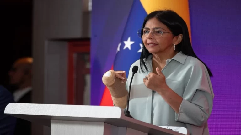 Vicepresidenta venezolana exige a EE.UU. cesar el hostigamiento militar a su país