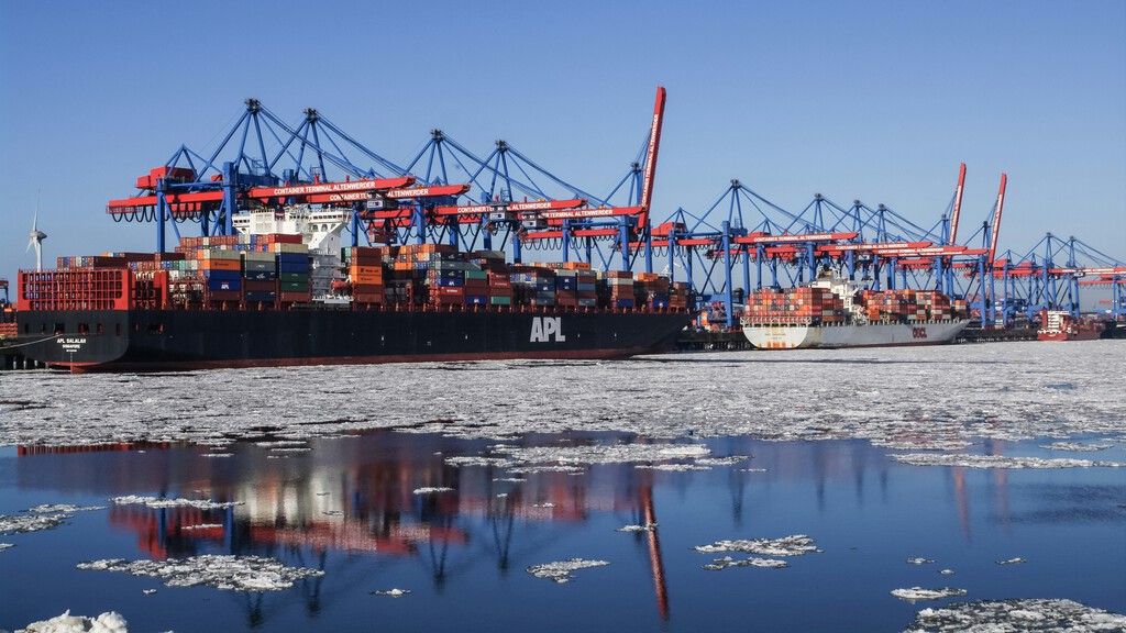 China siempre ha soñado con una «Ruta de la Seda Polar» para que sus barcos lleguen antes a Europa. Ya es una realidad