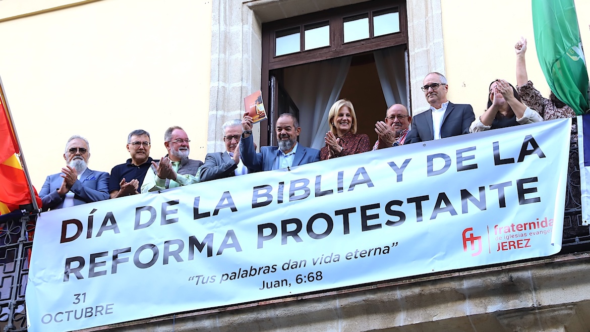 Jerez celebra el Día de la Biblia y la Reforma Protestante en el Ayuntamiento