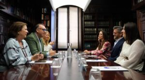 Andalucía se reúne con plataformas de alquiler temporal