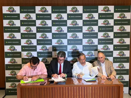 Convenio Banco Ganadero y FEXPO Beni por el agro