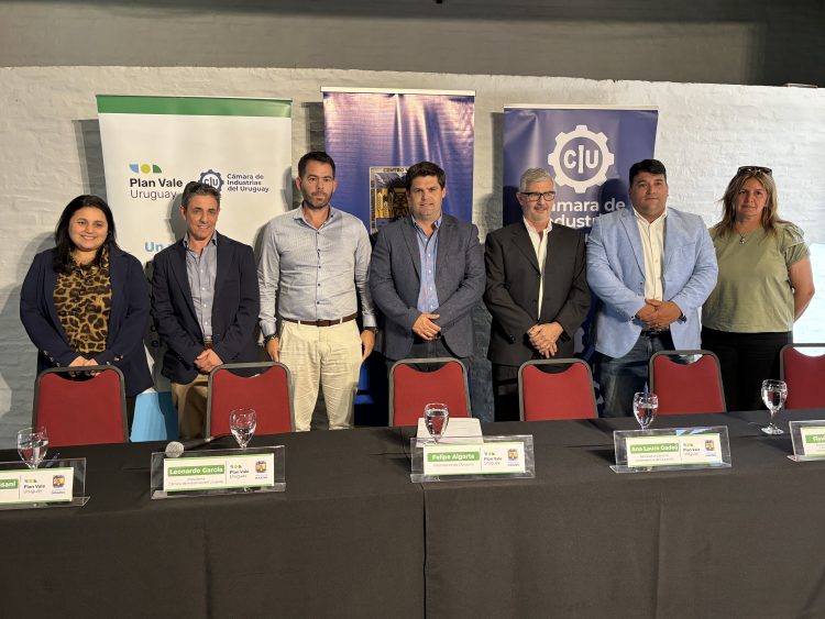 Plan Vale amplía su operativa tras la firma de un convenio con la Intendencia de Durazno