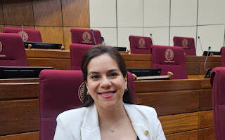 Esposa de un exdiputado le trozó con todo a Johana Ortega: «mentiste antes, mentís ahora. Renunciá»