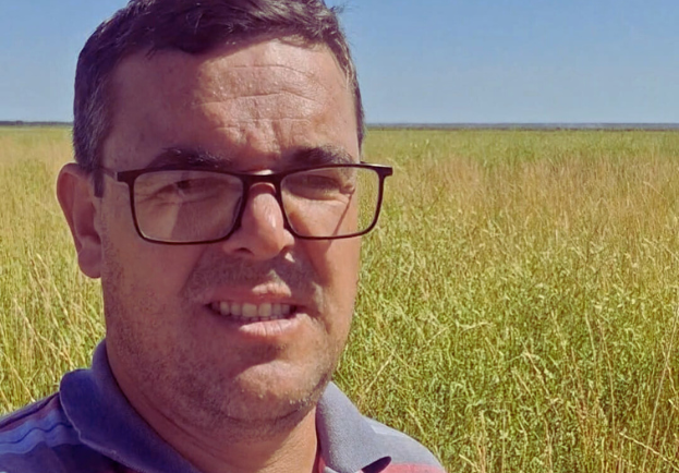 ¿Cómo se hace ganadería con índices de preñez del 95% al margen del Río Colorado? Sin apurarse, el agrónomo Juan Guiñazú mastica sus propias recetas, que “no son tener una vaca linda ni un toro bonito”