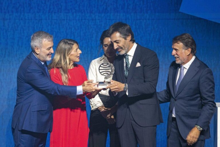 Juan del Val gana el Premio Planeta con Vera, una historia de amor