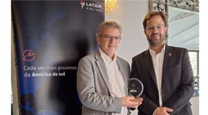 LATAM Airlines reconoce a Abreu por como ‘Agencia socio preferente’