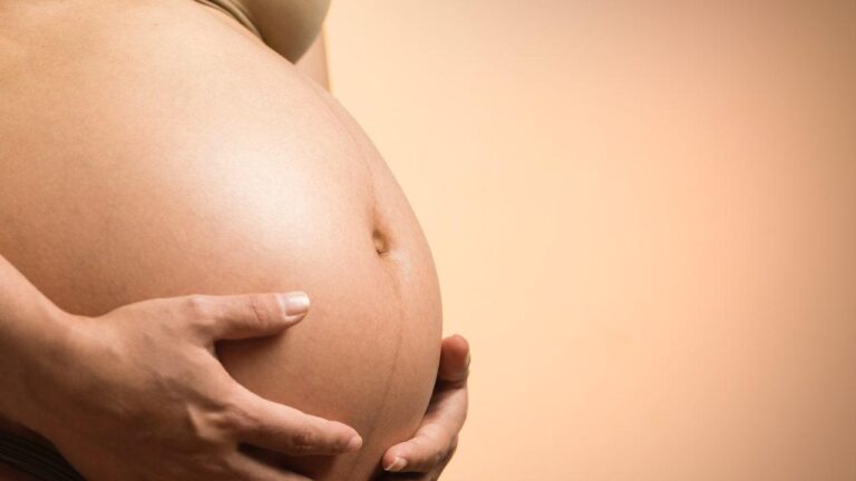 La contaminación del aire en el embarazo y la maduración cerebral del bebé