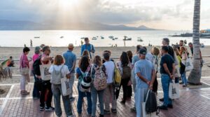 La ruta de Moby Dick en Las Palmas seduce a los guías de turismo