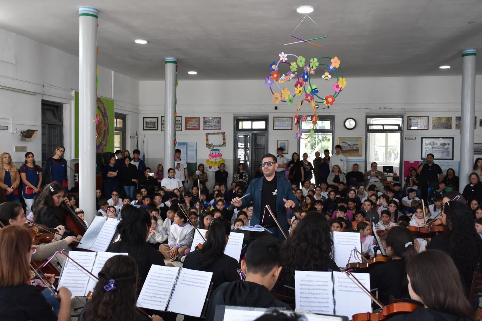 De San Lorenzo al corazón de Argentina: una travesía musical que unió culturas y emociones De San Lorenzo al corazón de Argentina: una travesía musical que unió culturas y emociones