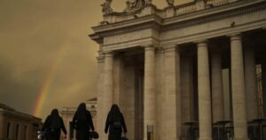 La misa tradicional en latín vuelve al corazón de San Pedro