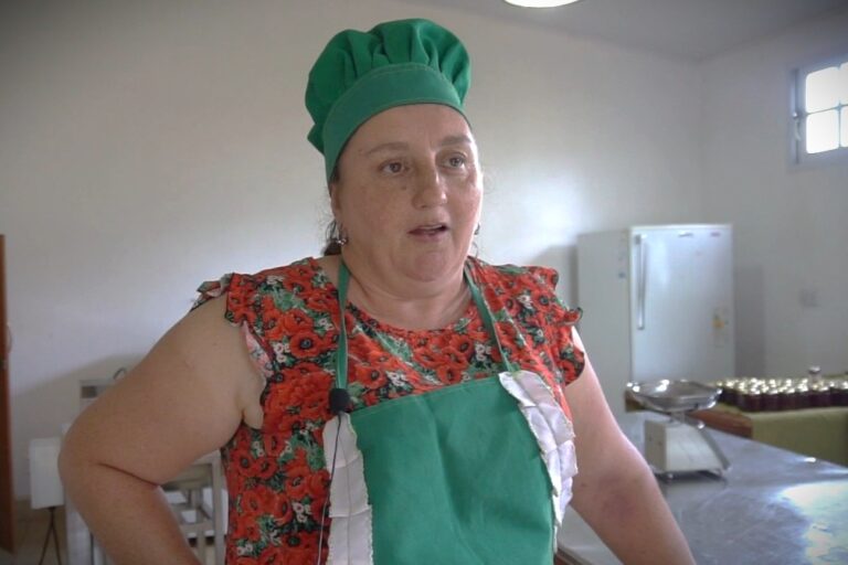 Guabiroba, Pitanga, Ubajay, Cerella, Yacaratiá, Jabuticaba, Guaviyú, Uvaia: No es un trabalengua sino frutas nativas con las que las Mujeres Soñadoras de Misiones hacen dulce