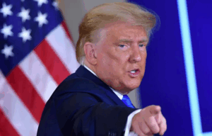 Donald Trump /Anuncia el fin de ayuda financiera a Colombia por «fomentar» la producción de drogas