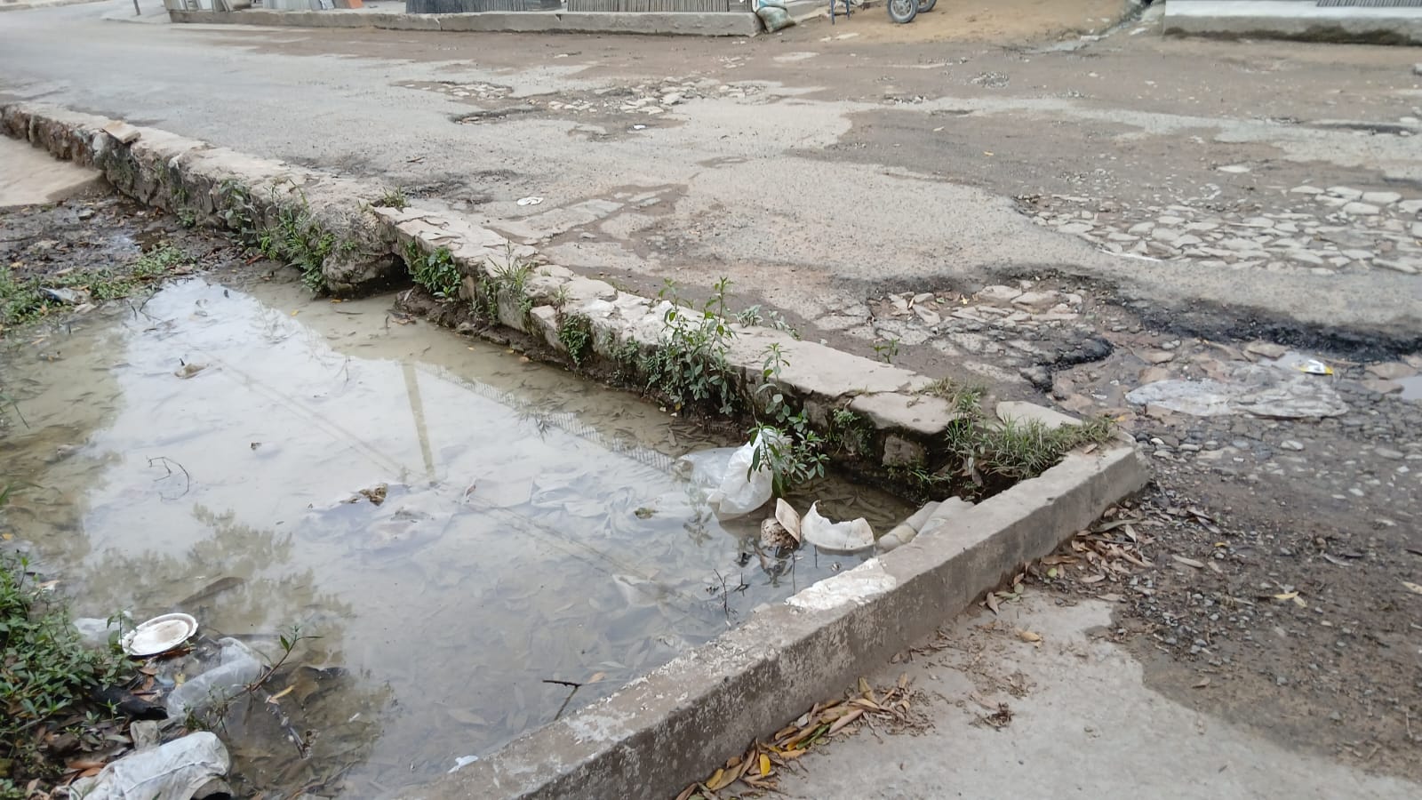 Bloqueo de avenida Mariscal López: calles alternativas, en mal estado