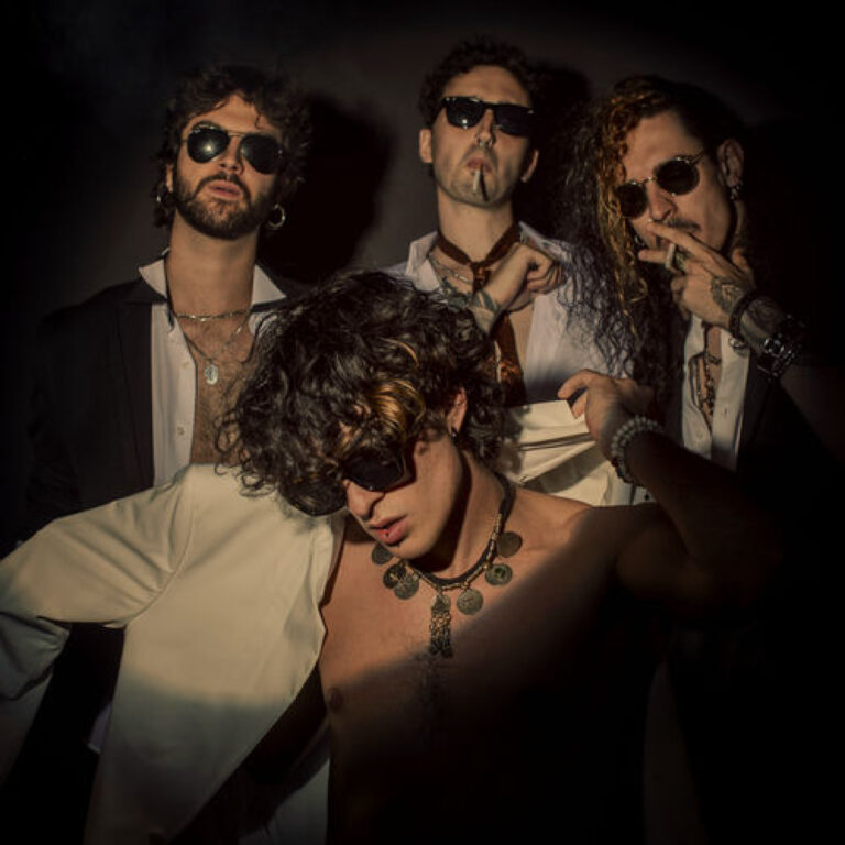 Discografía de Ultraligera: álbumes, EPs y mejores canciones