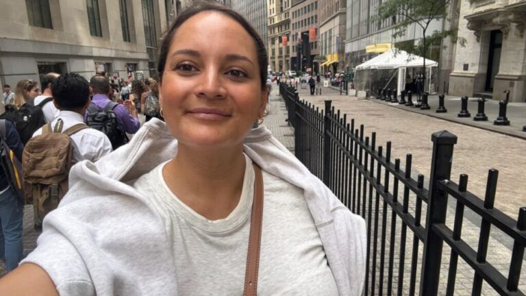 Victoria Murillo, paciente oncológica que venció el cáncer de mama con resiliencia y deporte