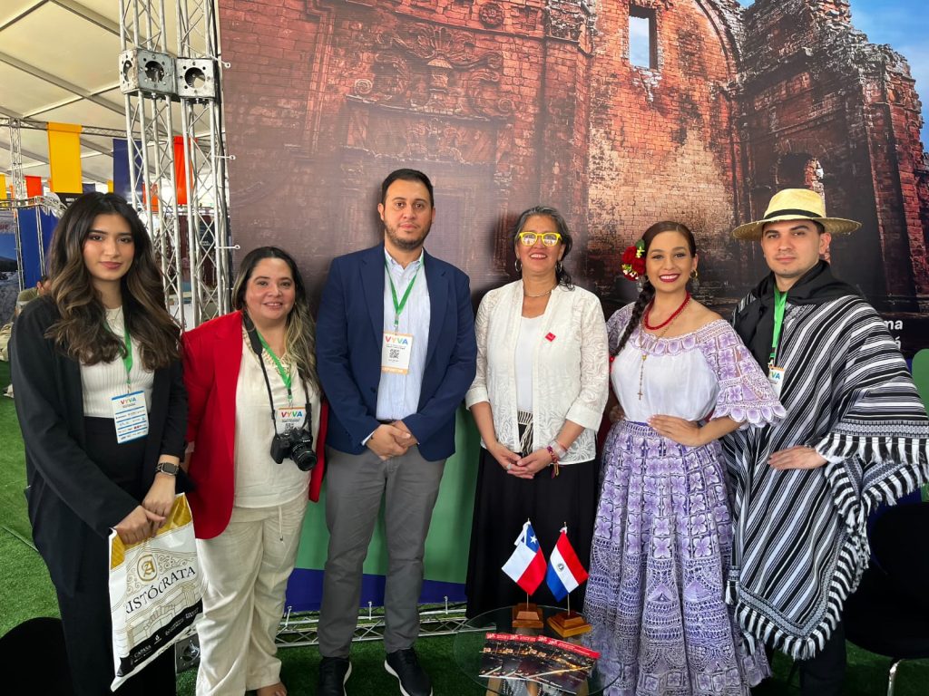 PARAGUAY IMPULSA SU IMAGEN COMO DESTINO COMPETITIVO Y DE INVERSIONES EN LA FERIA INTERNACIONAL VYVA 2025 DE CHILE