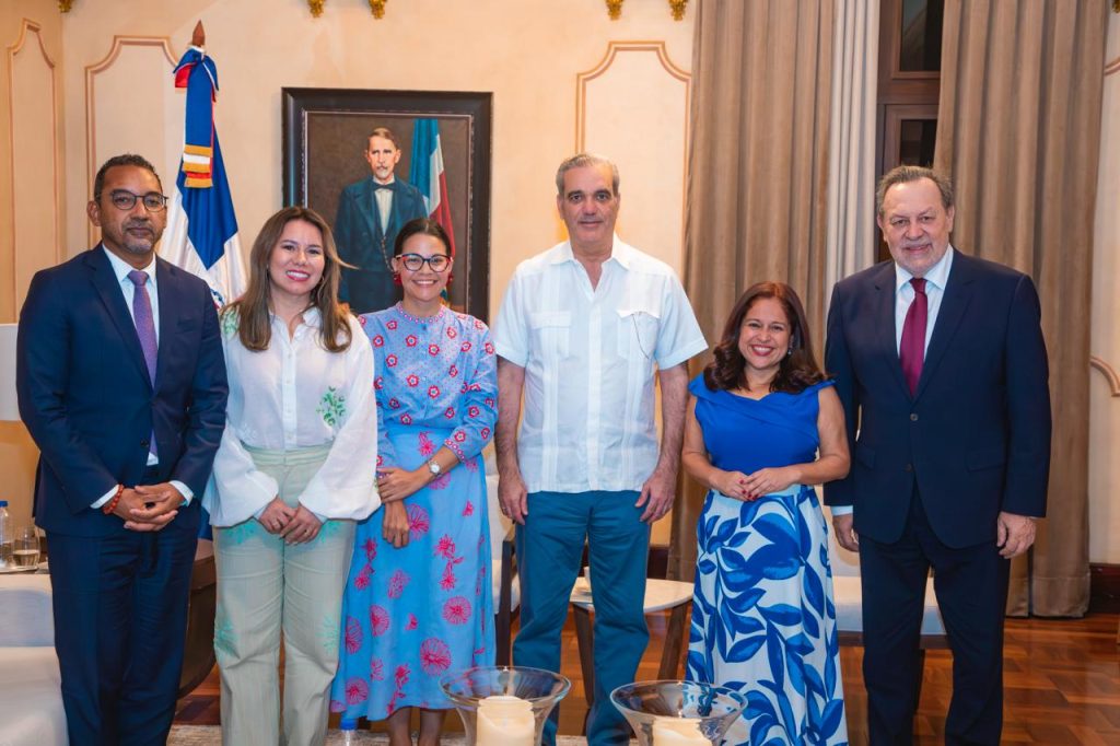 PRESIDENTE DE REPÚBLICA DOMINICANA FELICITÓ A PARAGUAY POR LOS JUEGOS PANAMERICANOS 2031 Y REVELÓ SU VOTO A FAVOR PRESIDENTE DE REPÚBLICA DOMINICANA FELICITÓ A PARAGUAY POR LOS JUEGOS PANAMERICANOS 2031 Y REVELÓ SU VOTO A FAVOR