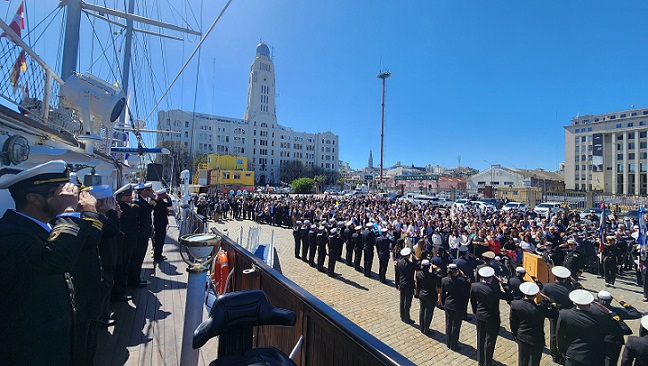 El Capitán Miranda volvió a Uruguay tras su 35° viaje de instrucción: el recibimiento, en fotos