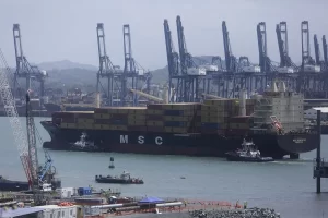 Panamá: encuesta revela rechazo a intervención de EE.UU. en el Canal