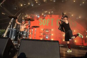 Discografía de Soft Play: del debut incendiario al giro de Heavy Jelly