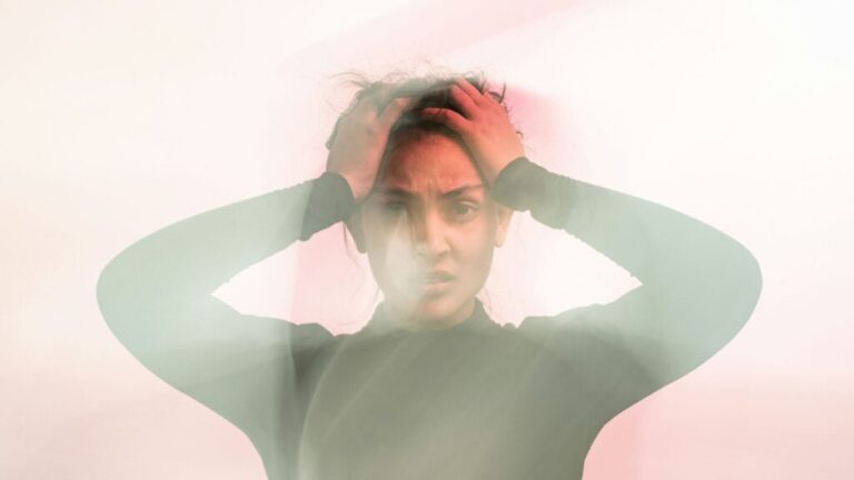 Deja de ignorar tu ansiedad y aprender a escucharla correctamente