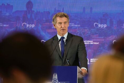 Feijóo propone la contratación temporal de inmigrantes para cubrir campañas estacionales