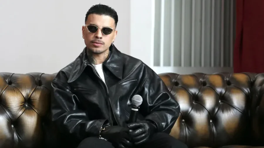 Rauw Alejandro enfrenta demanda por derechos de autor