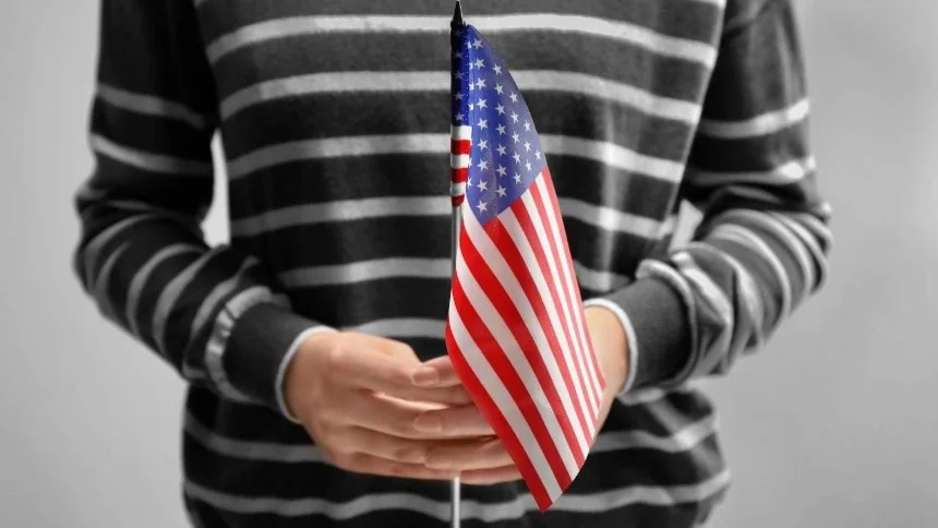 Estados Unidos actualizó requisitos para obtener ciudadanía y permisos de residencia