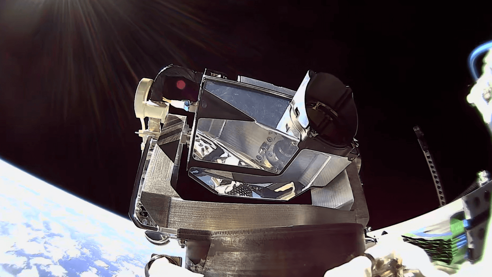 Starlink utilizará satélites de 25 Gbps en órbita para detectar incendios forestales en tiempo real Starlink utilizará satélites de 25 Gbps en órbita para detectar incendios forestales en tiempo real