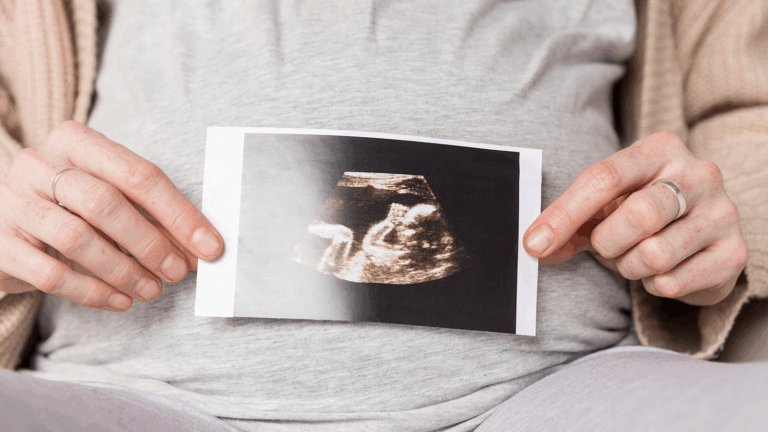 Una startup promete editar los embriones humanos para poder modificarlos genéticamente