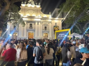 Venezuela celebra la histórica canonización de José Gregorio Hernández y Carmen Rendiles