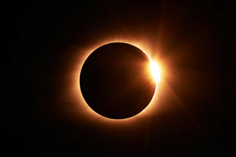 España teme un gran colapso durante el eclipse de agosto de 2026, así que ya está empezando a diseñar planes de emergencia