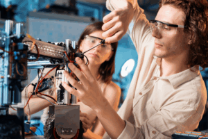 Microrreactores que se cuidan solos: la apuesta franco-italiana por la energía nuclear automatizada