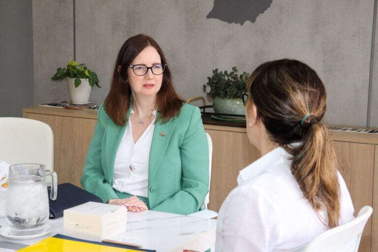 Paraguay y Reino Unido Unen Esfuerzos para Impulsar el Turismo