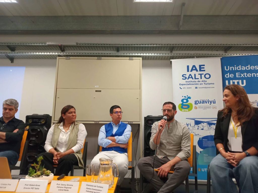 2º Encuentro Nacional en Salto /Estudiantes de Turismo viven una intensa jornada