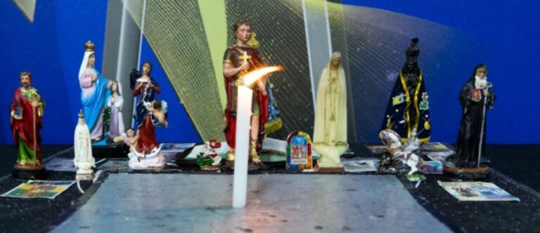 ¡Haihue! ¿No le bastaron los santos para salir campeón?