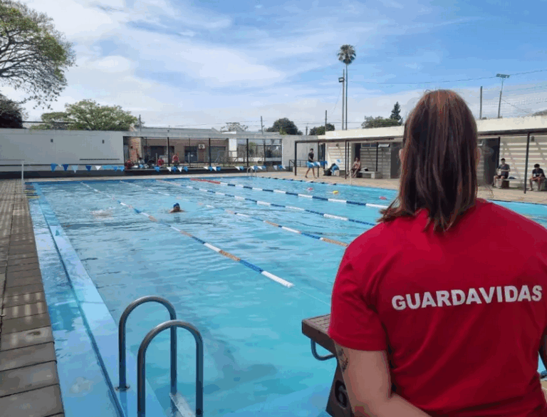 Inscripciones abiertas para el carné de uso de piscinas barriales