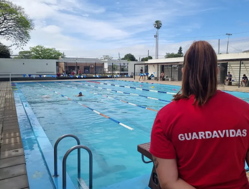 Inscripciones abiertas para el carné de uso de piscinas barriales