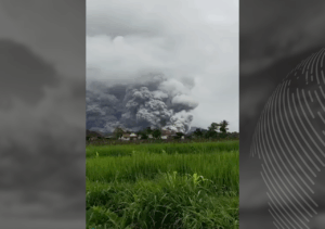 Erupción del volcán Semeru en Indonesia: alerta máxima y evacuaciones