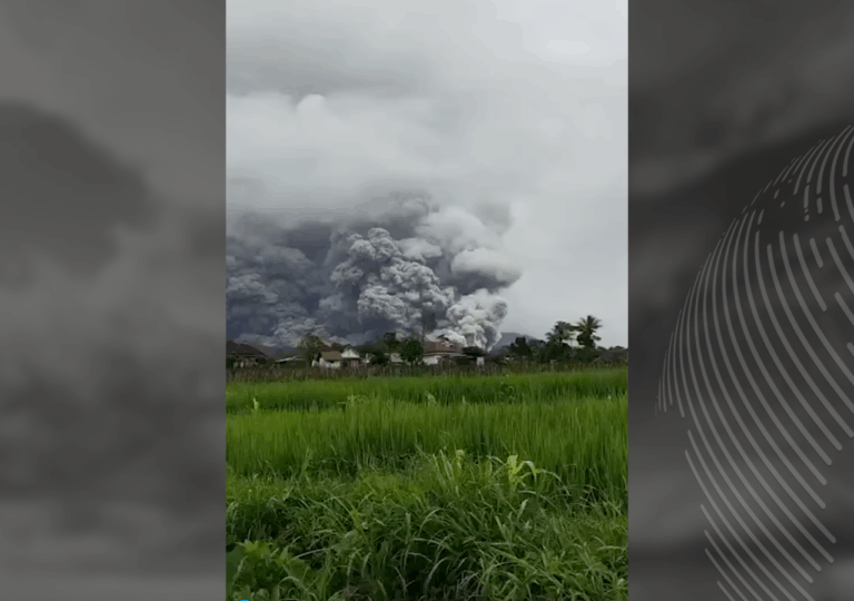Erupción del volcán Semeru en Indonesia: alerta máxima y evacuaciones