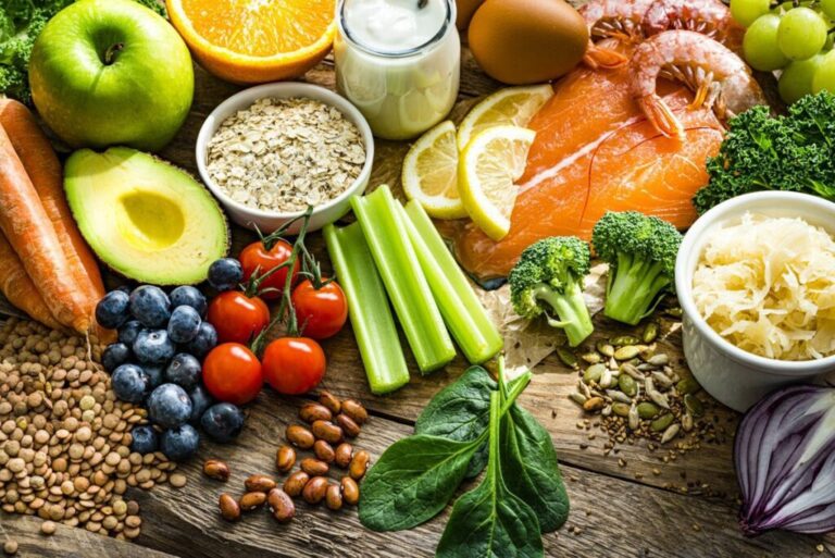 Los 5 micronutrientes esenciales para prevenir enfermedades y el alimento que deberías eliminar para no anular sus efectos.