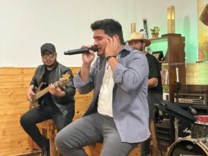 Elías Coronel presenta su “live session” y abre una nueva etapa musical