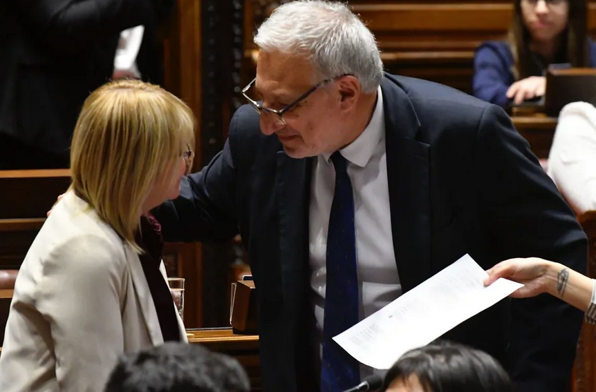 La interpelación a Lustemberg por caso Danza /Reveló tensiones políticas, acusaciones cruzadas y un presidente de ASSE en la mira
