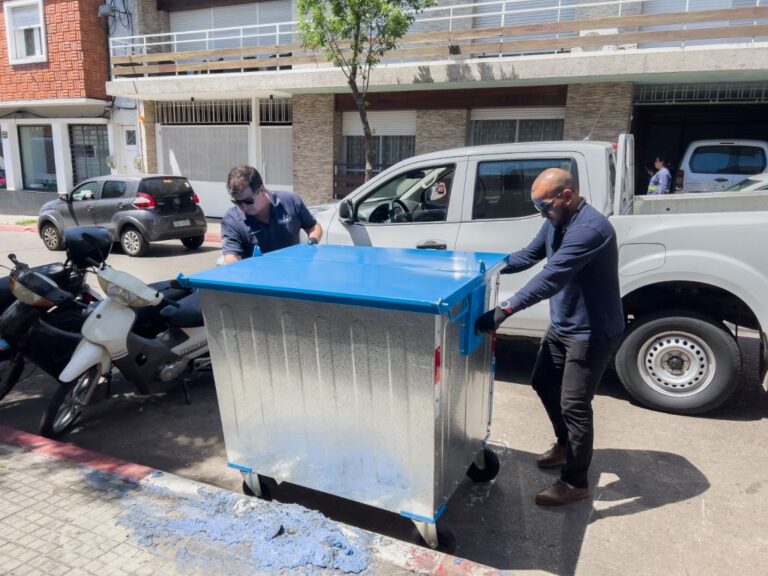 Salto Refuerza su Sistema de Gestión de Residuos con Nuevos Contenedores Metálicos